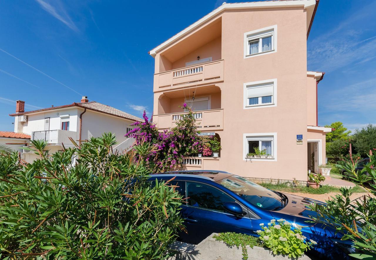 Apartments Jasmin Barbat na Rabu Ngoại thất bức ảnh